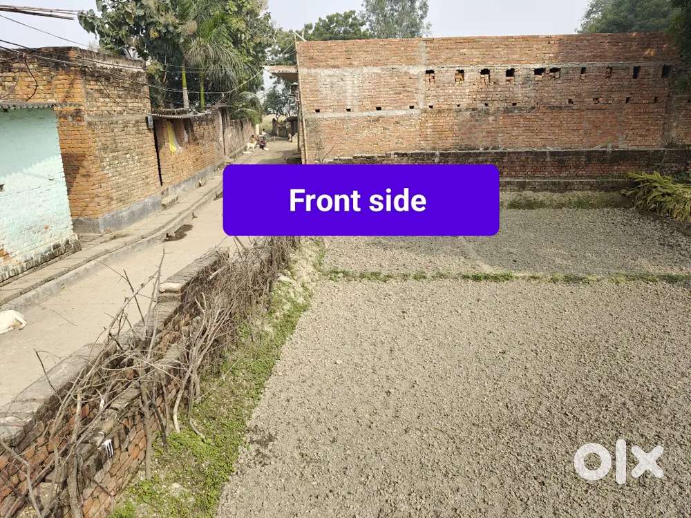 Naurangabad me 3.5 biswa boundary plot — Pakki gali + talab view