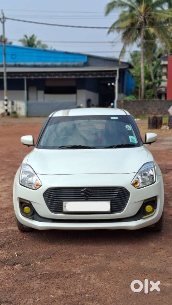 Maruti Suzuki Swift AMT VXI, 2020, Petrol