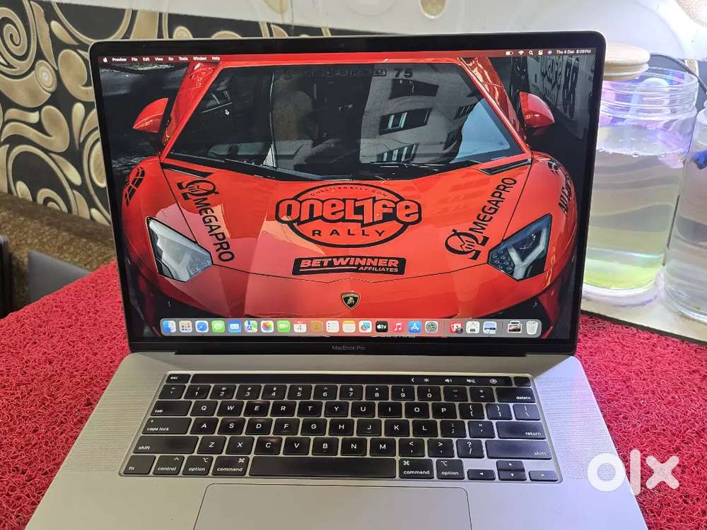 Apple Macbook Pro 2020 i7 16gb 512gb 5.5gb Graphics 16inch Retina