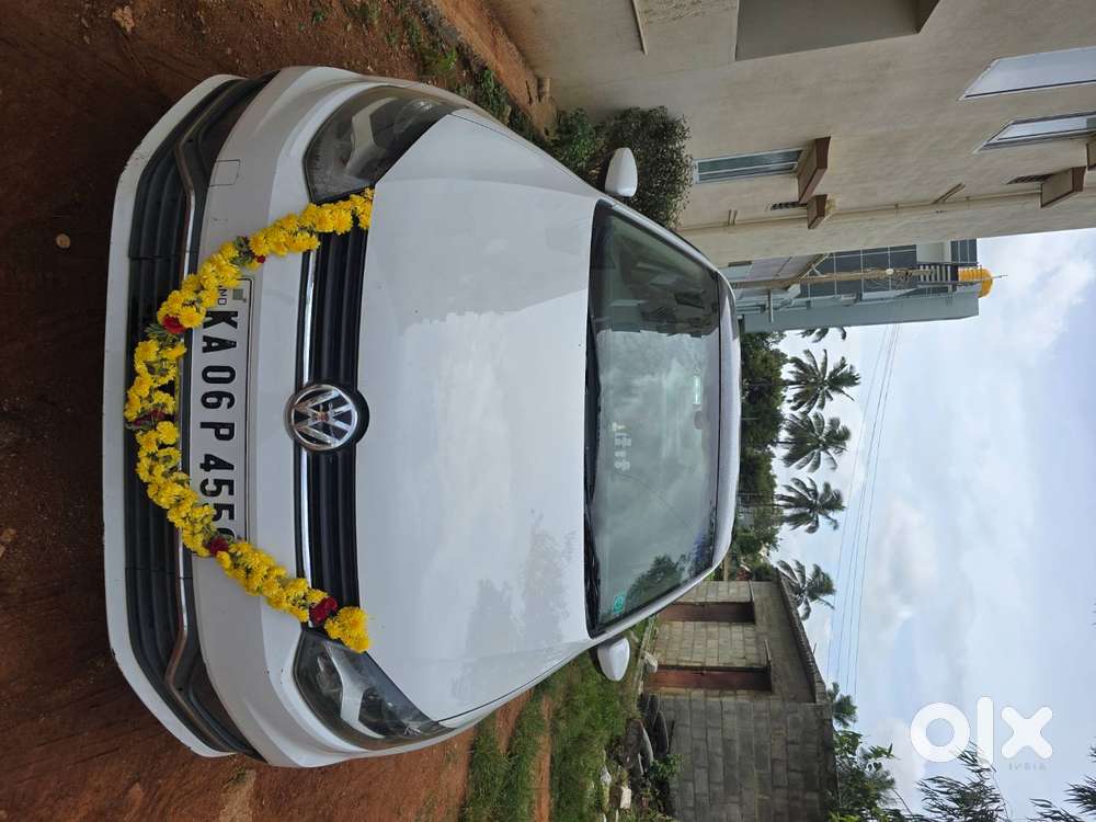 Volkswagen Ameo Highline 1.2L petrol (price Negotiable)