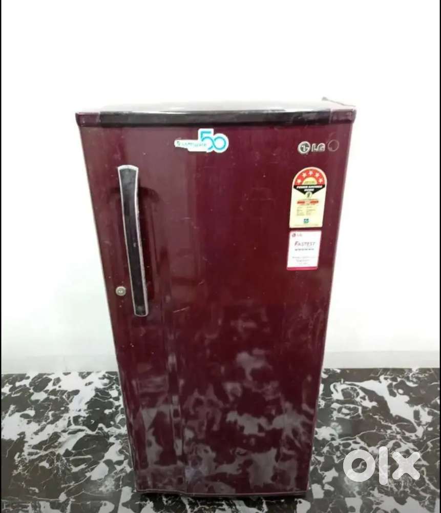 M1096483hj... Single door meroon colour refridgerator