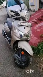 Scooty pleasure plus