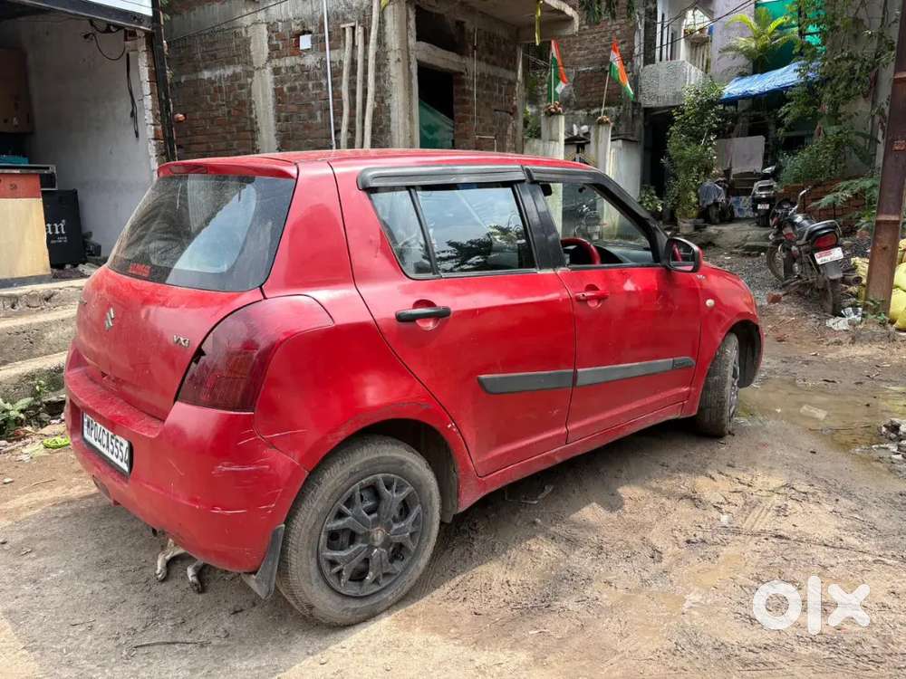 Maruti Suzuki Swift 2006 Petrol 80000 Km Driven