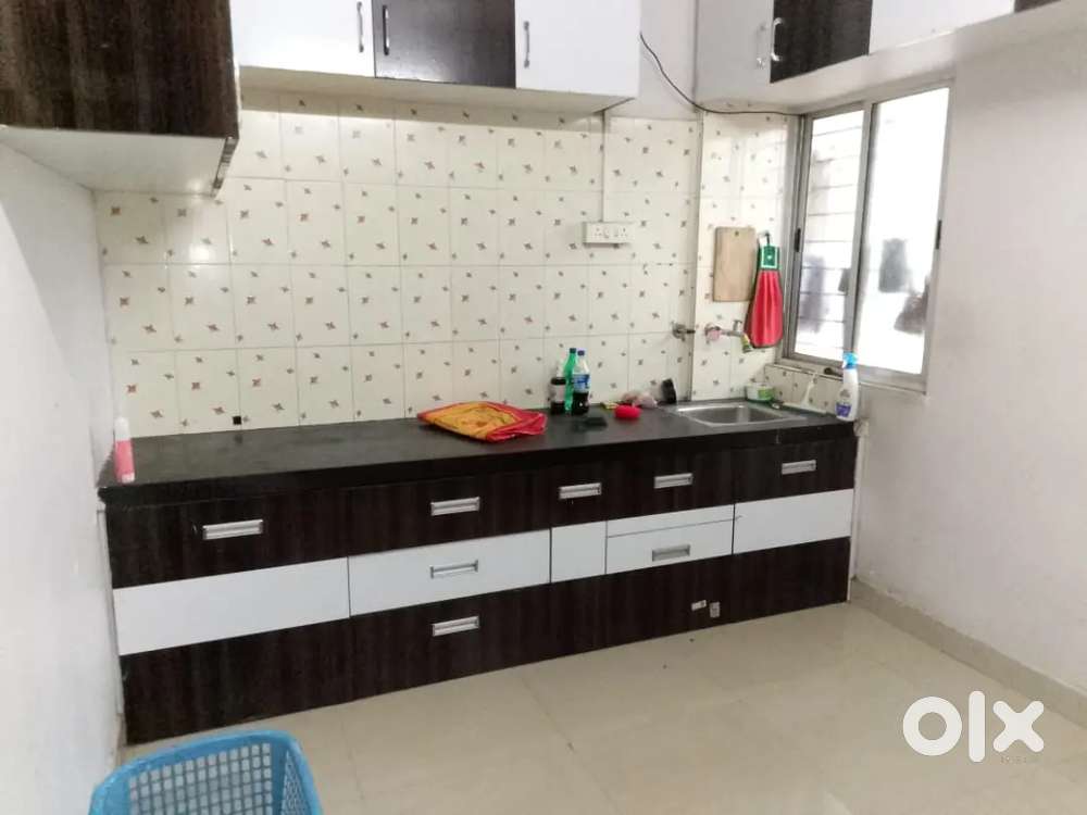 Fully furnished 1BHK Flat on rent in main rode of saneguruji vashat.