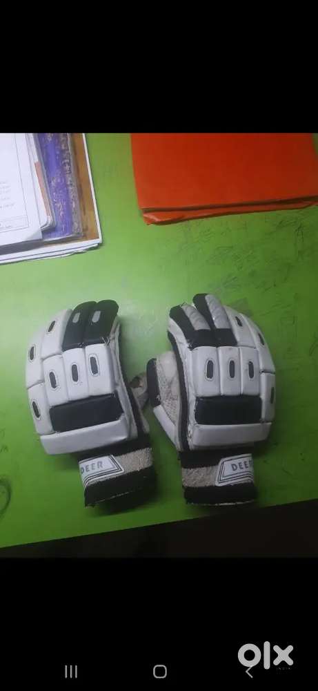 Right handed batting gloves