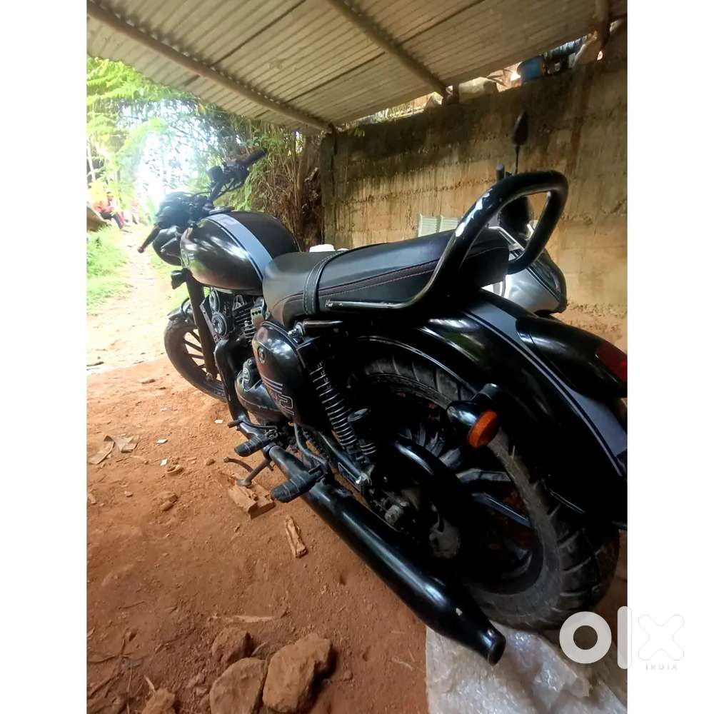 Jawa 42  2023 classic legend