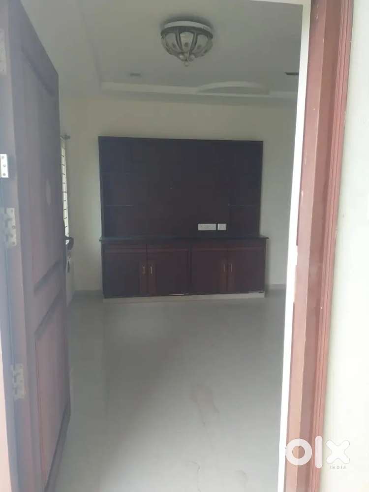 FAMILY & BACHLORS ALLOWED