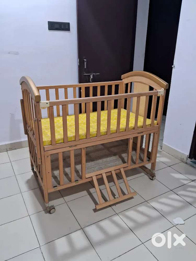 Baby 9 in 1 crib with Bed sidings