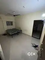 1 RK AVAILABLE ON RENT UNFURNISHED SMALL FAMILY OR PROFESSIONAL GIRLS
