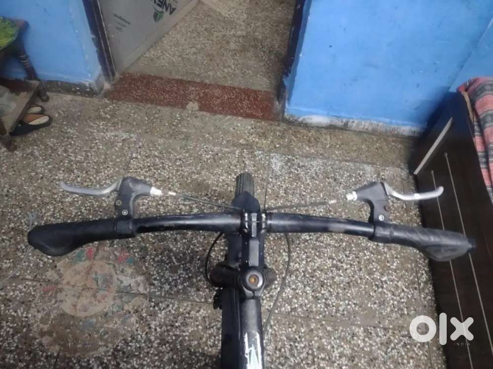 Excellent condition, with disc brake