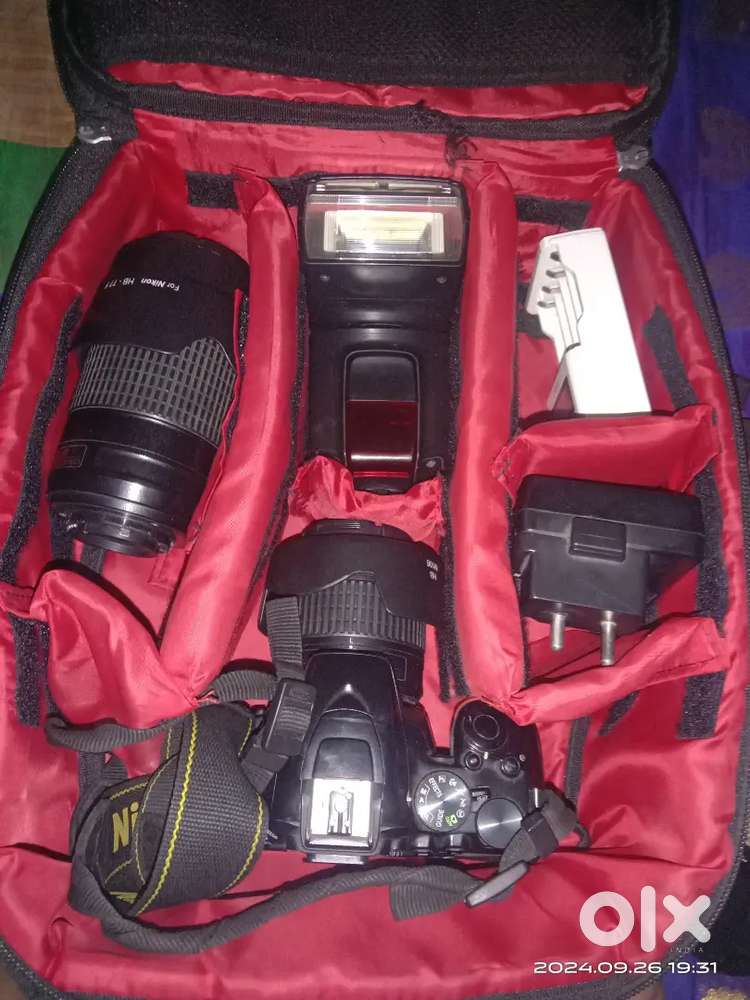 Nikon d3500 18_55 lens 70_300 lens flash bag charger battery