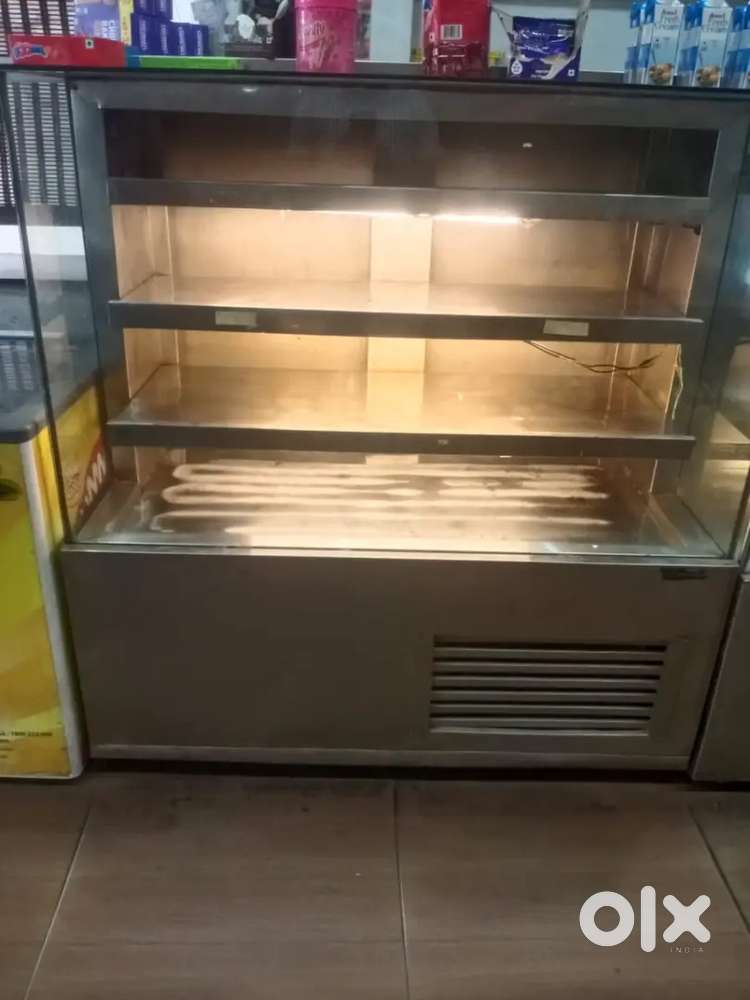 Sweet shop/Bakery front display freezer