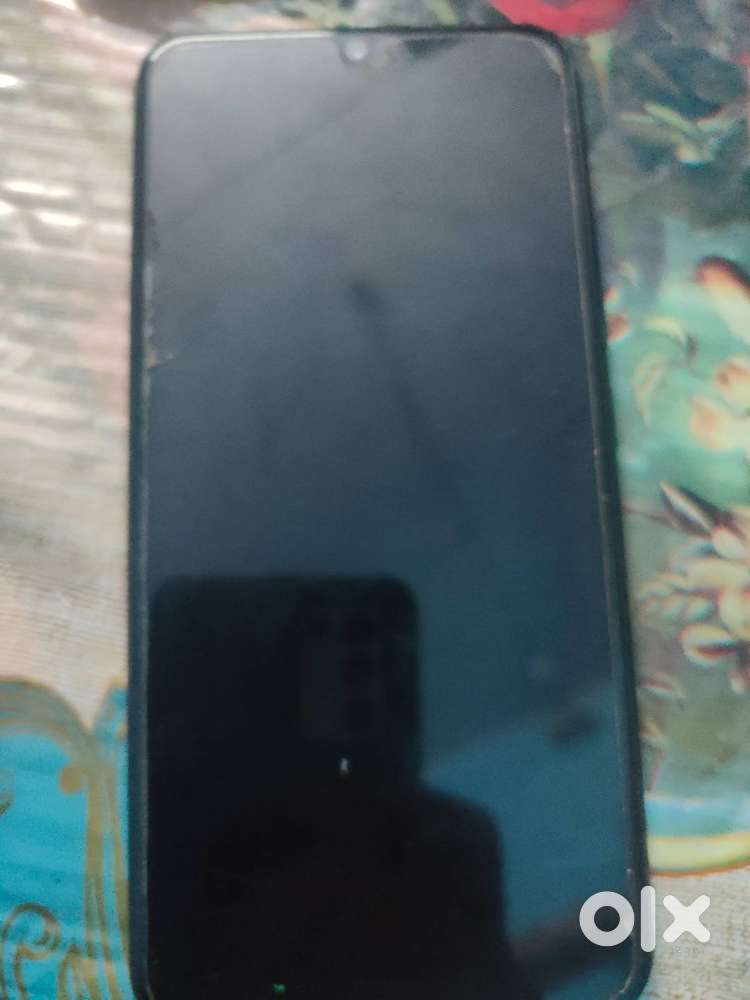 Vivo y17 4 year old