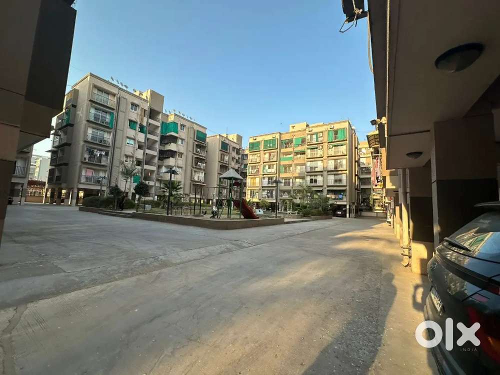 Vacancy for ONE FEMALE in 2 BHK FURNISHED FLAT