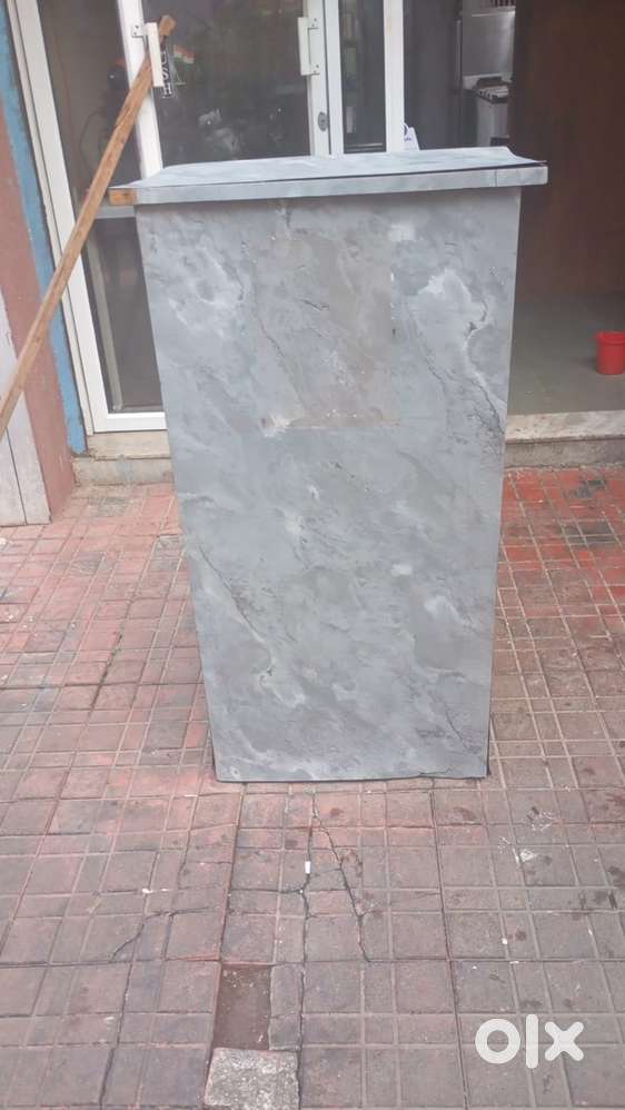 Podium for office