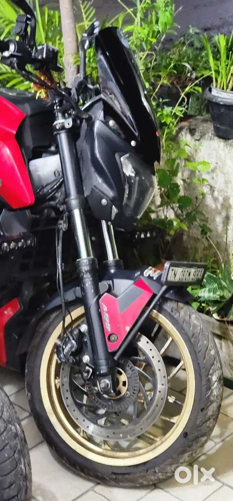 Selling my Bajaj Dominar 400 Canyon Red