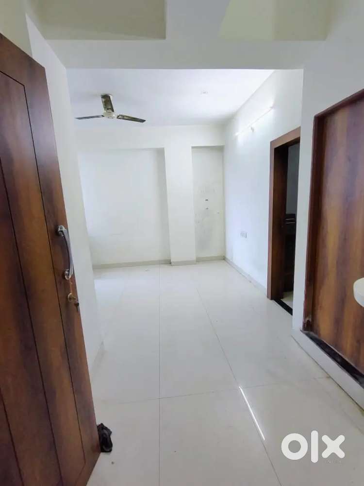 Newly constructed semi furnished apartment for rent