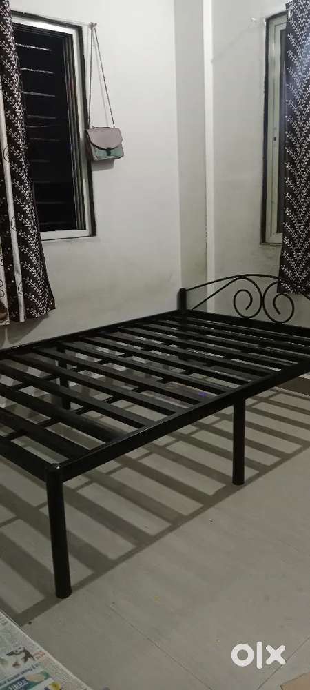 Metal Cotting Bed