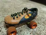 Skating shoes