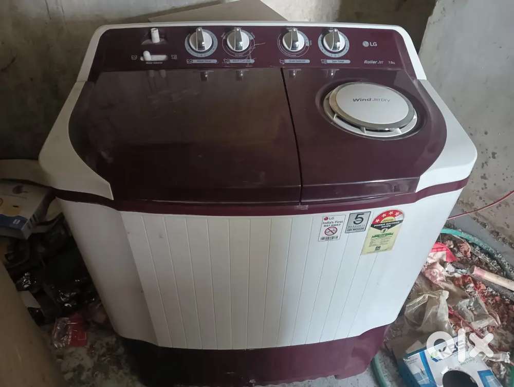 Urgent sell washing machine 2 year old fresh condition 7kg