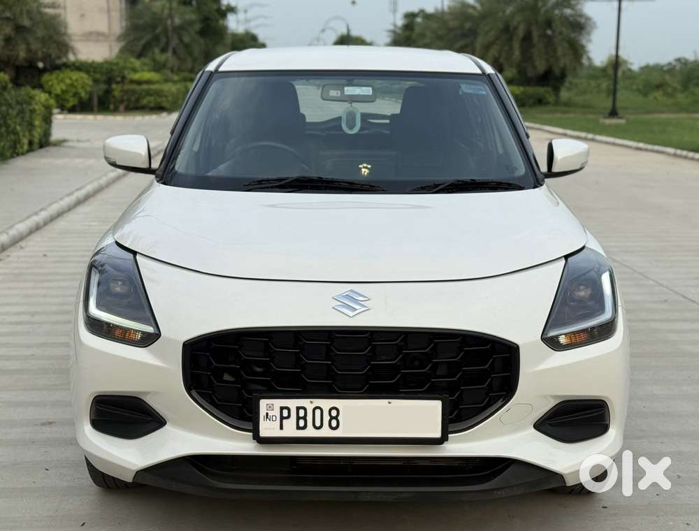 Maruti Suzuki Swift AMT VVT ZXI, 2024, Petrol