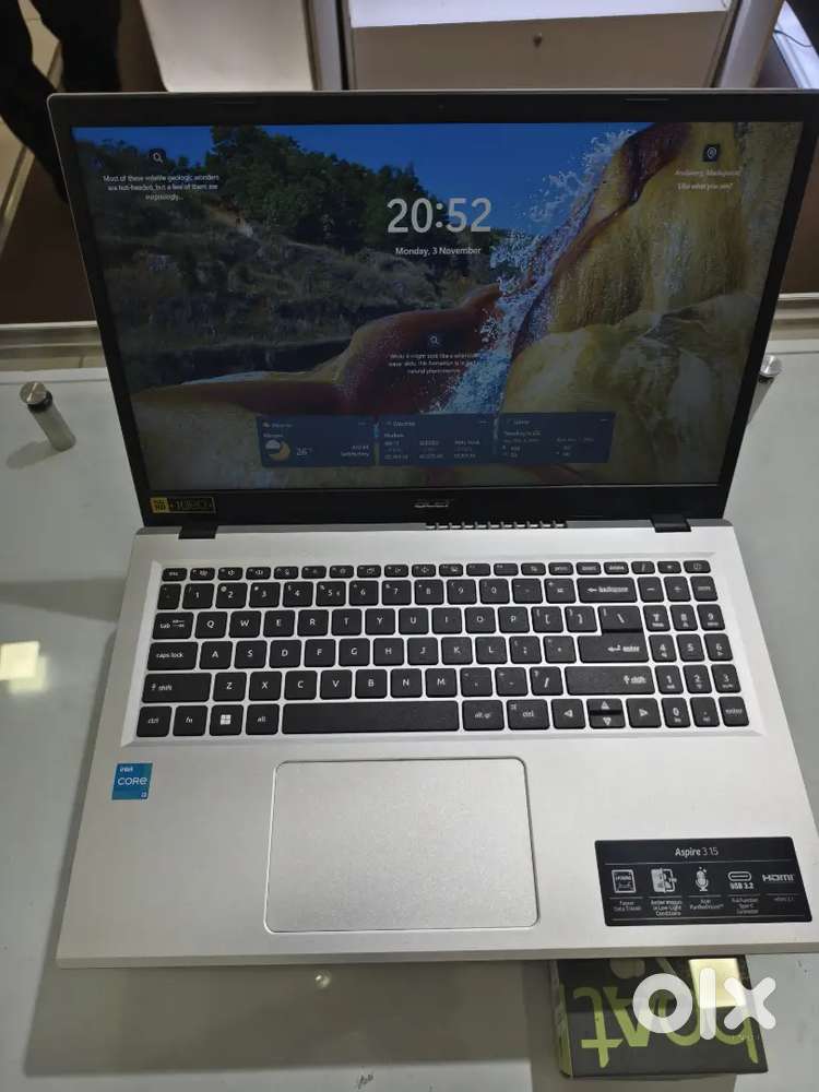 Acer laptop i3/8GB DDR5 /512gb SSD/ 15.6 FHD