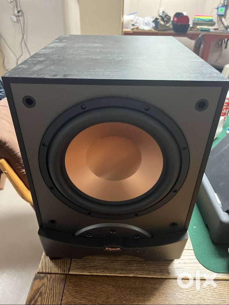 Like New - Klipsch RW 10d 120V