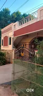 INDIVIDUAL HOUSE 2 ROAD CORNER