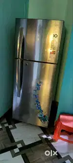 LG 242 L Double Door Refrigerator