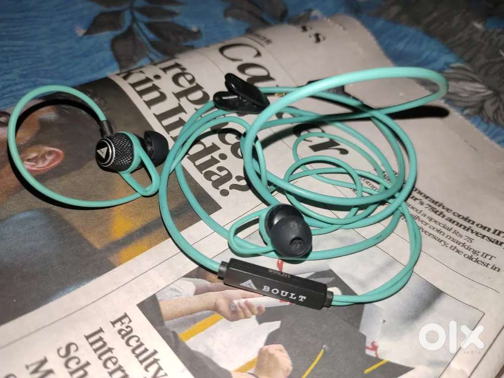 Boult Headphone