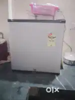 Heir counter top Fridge in Good condition