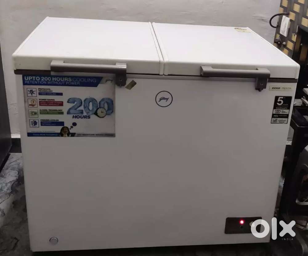 Godrej Deep Freezer  Excellent Condition, 200 Hours Cooling Retention