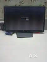 LG 24 monitor with cable