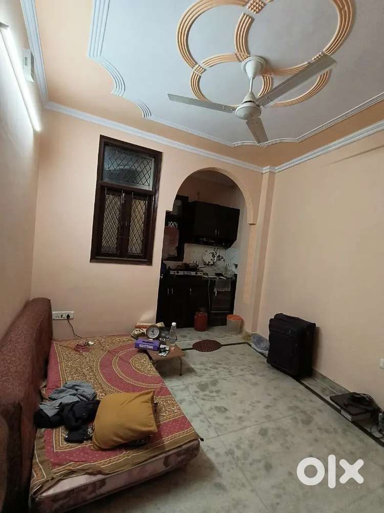 1bhk flat rent in govindpuri