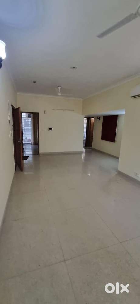Ansal essencia sector 67 3 BHK