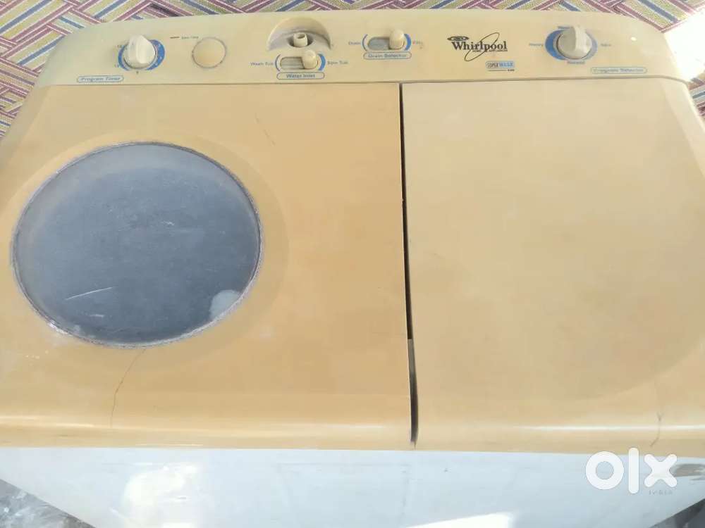Whirlpool semi automatic washing machine 7kg