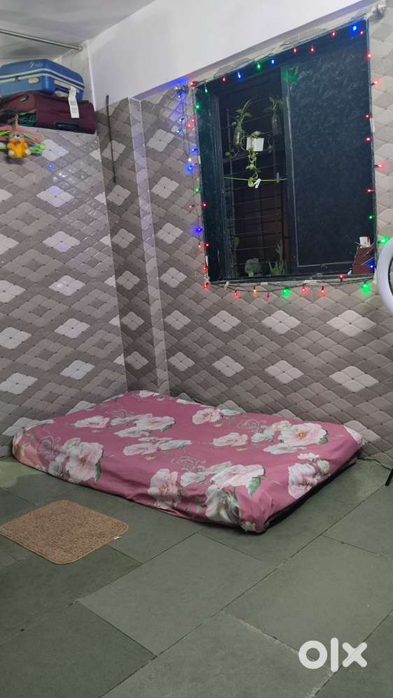 Need 1 female roommate for myr rk in versova village kaveri wines shop