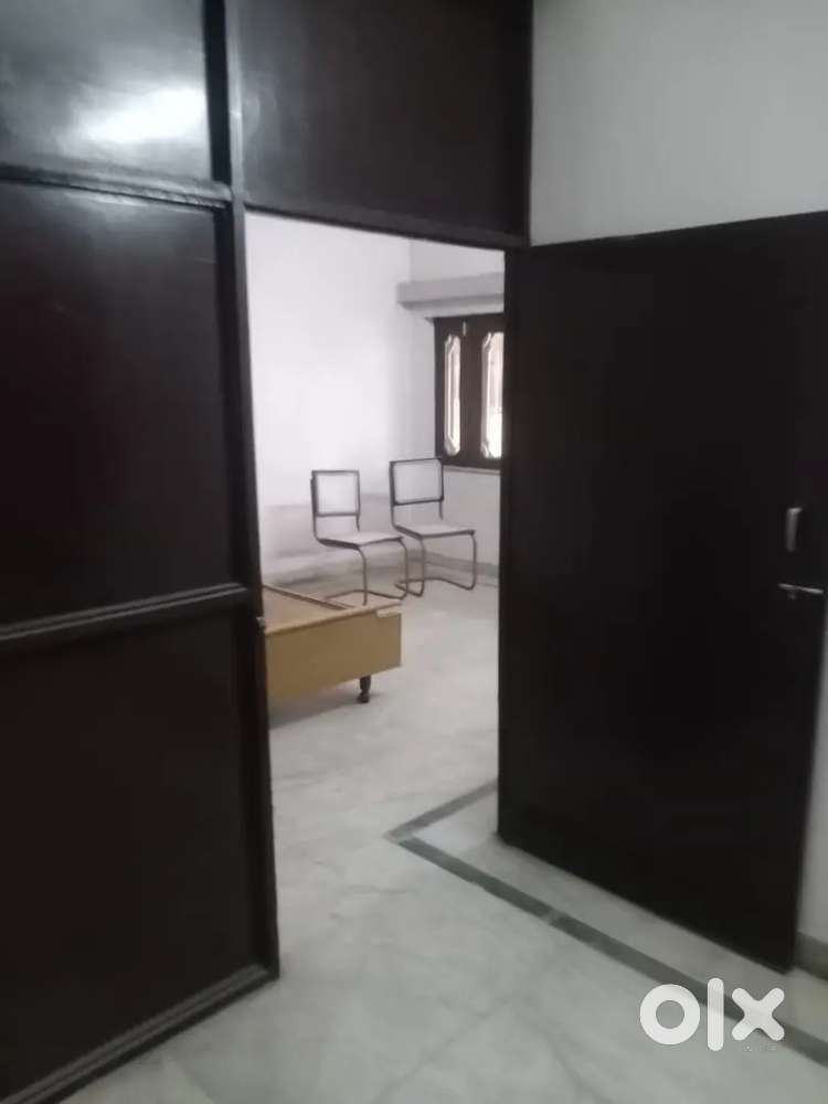 3bhk flat for rent only family