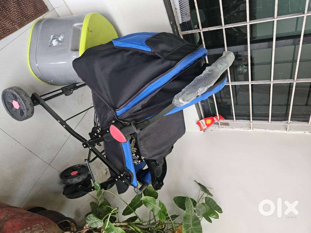 NEW UNUSED BABY TROLLEY FOR SALE