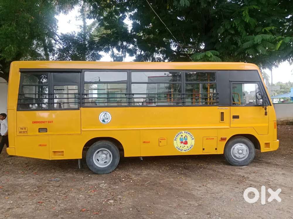 Eicher school van one owner 31 seat power steering fc 4/2027