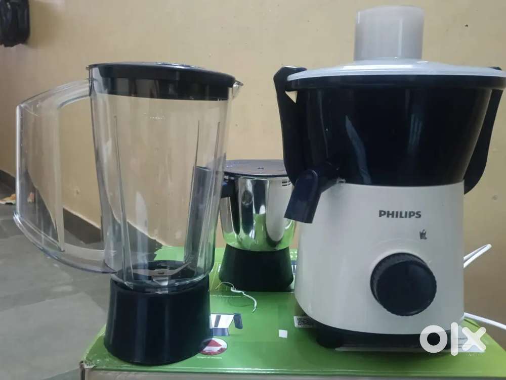 Juicer + mixture is totally unused product and it is Philips product,