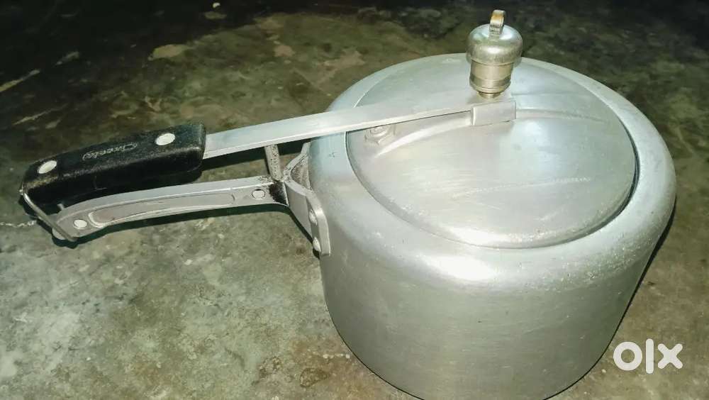 Pressure cooker