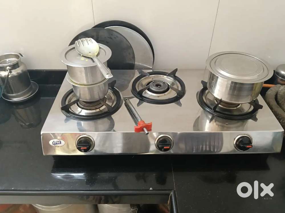 Urgently sale 3 burner stove Jyoti company underwarrantyusedfor6months
