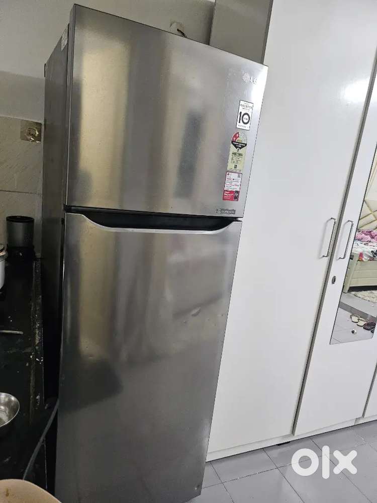 New condition fridge