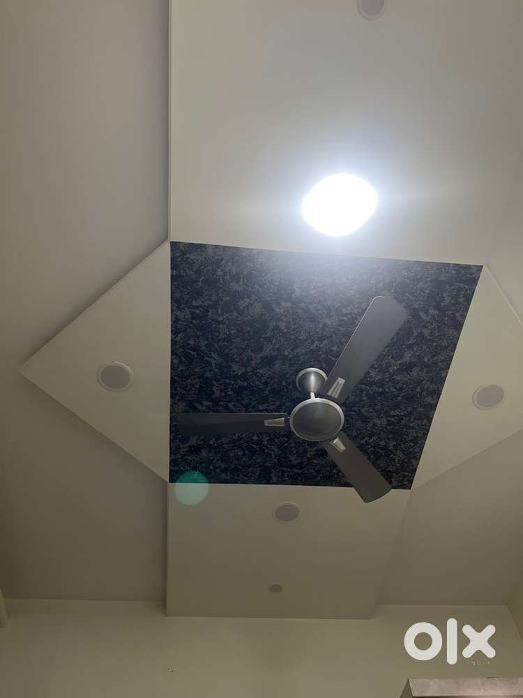 Room avaiable - 2 seater and 3 seater