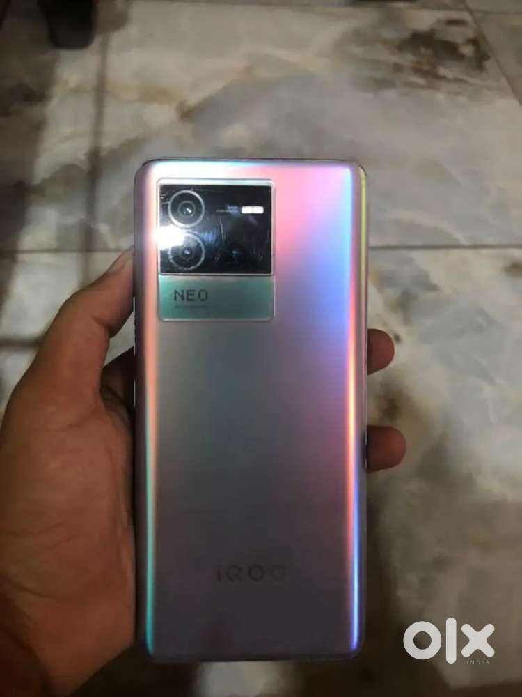 Iqoo neo 6 gaming phone