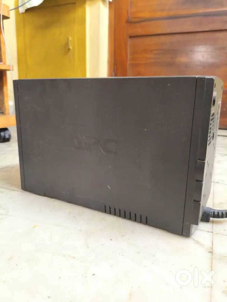 APC Back-UPS RS 1100