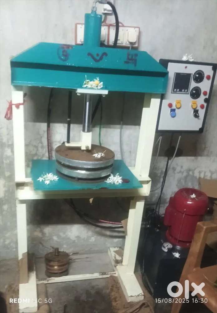 Single die hydrolic automatic paper plate making machine