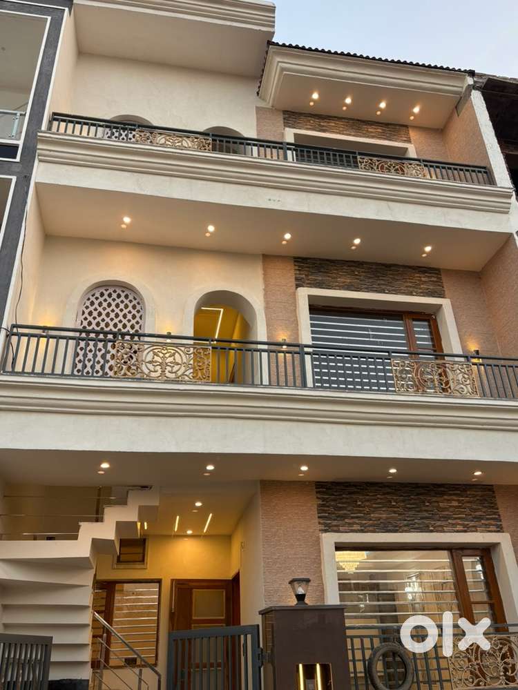 5Bhk Ultra luxury house for sale in Shivalik green sector-127 Kharar