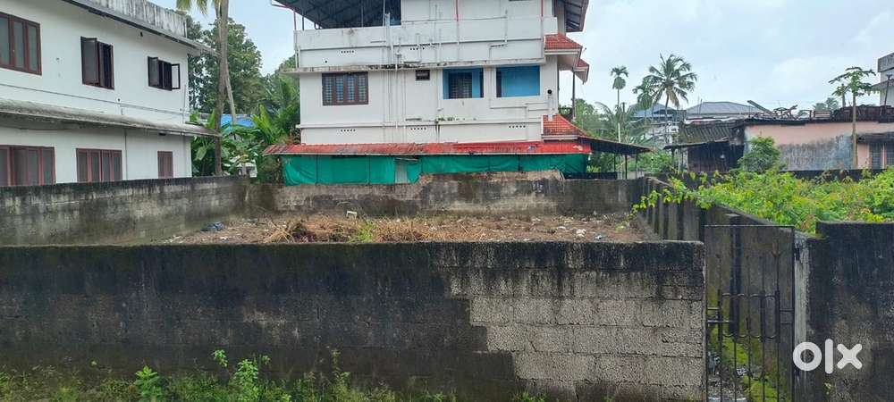 6 cent land for sale at Edappally Vattekunnam